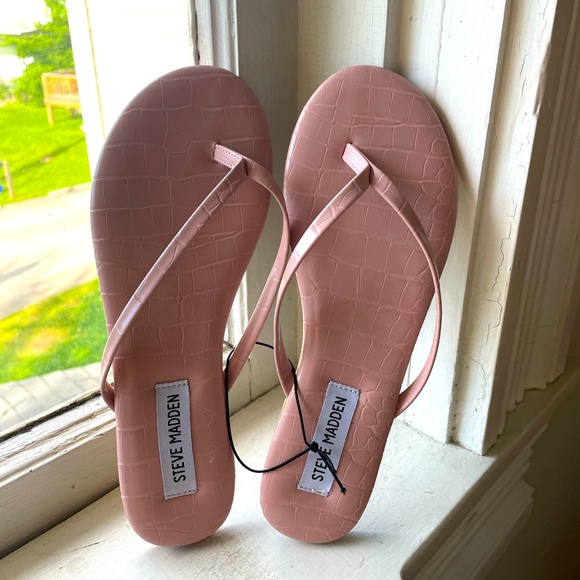 Steve Madden Shoes - NWT STEVE MADDEN Sandals